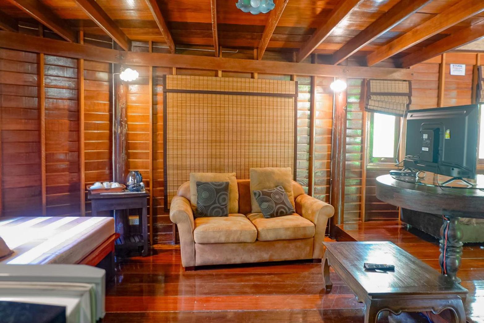 Kaengkrachan Boathouse Paradise Resort Kaeng Kachan Bagian luar foto