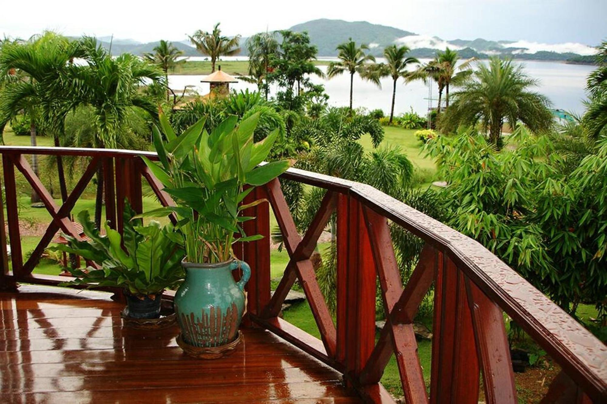 Kaengkrachan Boathouse Paradise Resort Kaeng Kachan Ruang foto