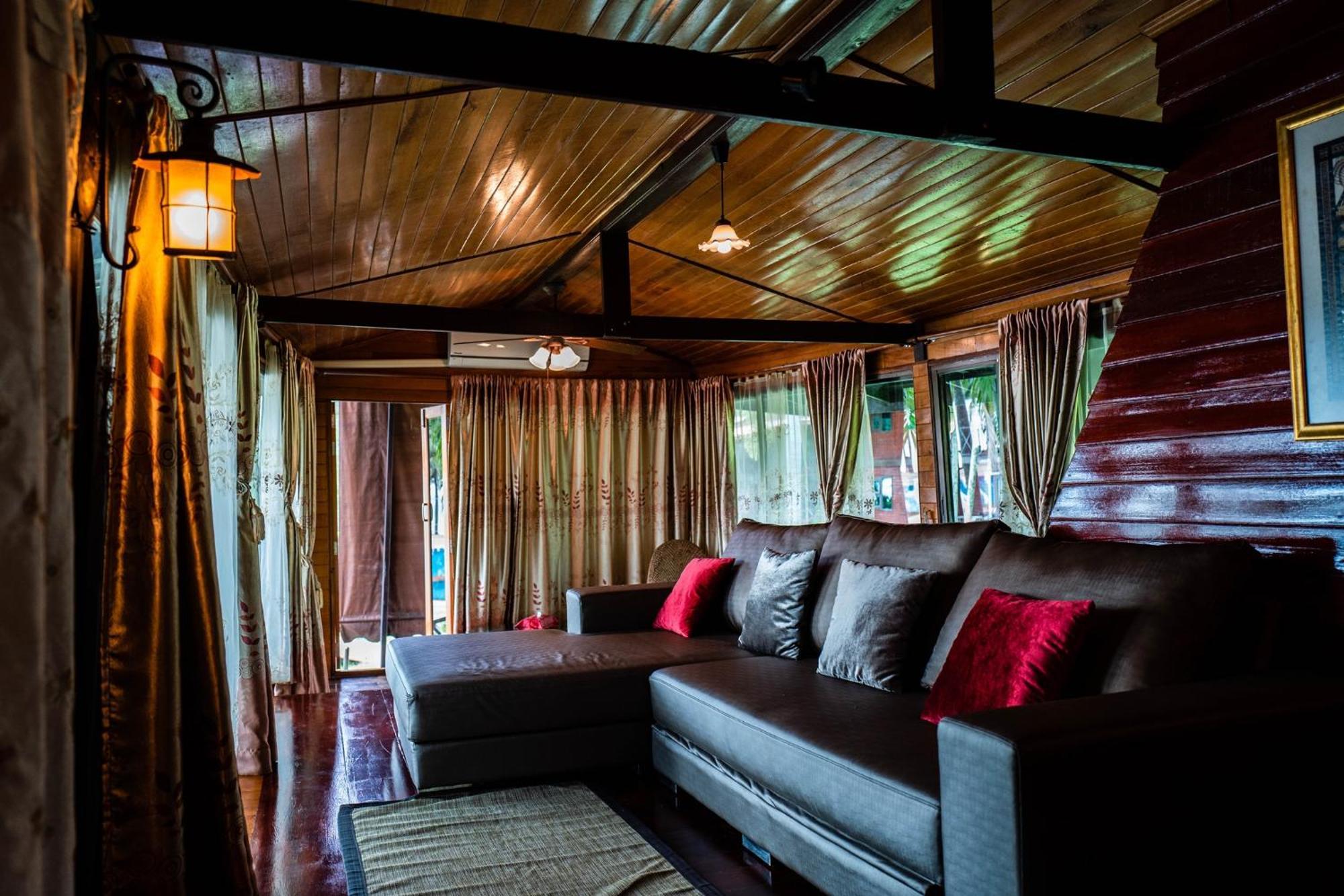 Kaengkrachan Boathouse Paradise Resort Kaeng Kachan Ruang foto